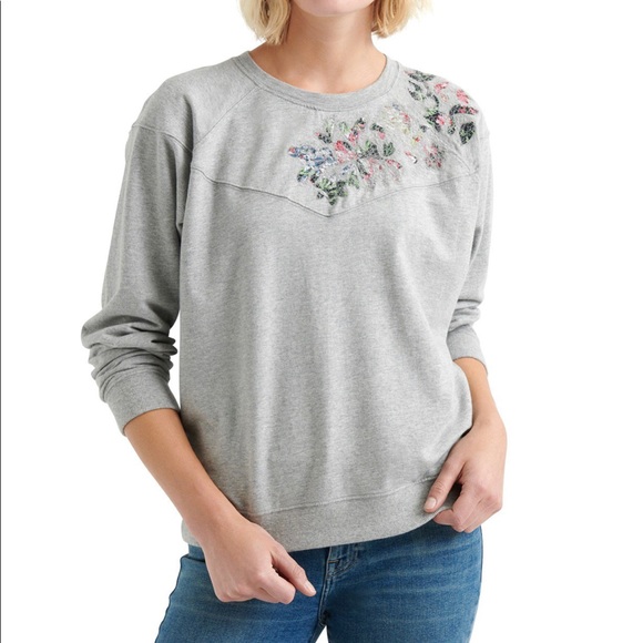 100% Cotton Lucky Brand Sweatshirt - Picture 2 of 11